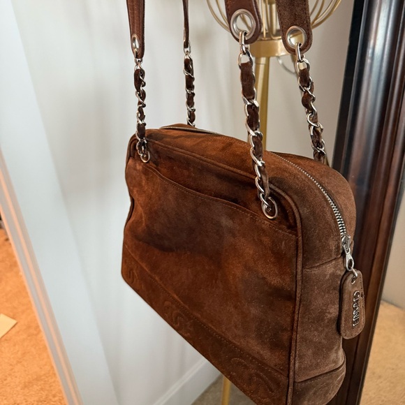 *VINTAGE* Chanel Brown Suede Shoulder Bag - Picture 1 of 6